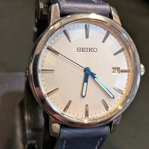 Seiko Men's Vintage 7n42 Blue Hands - Picture 1 of 7